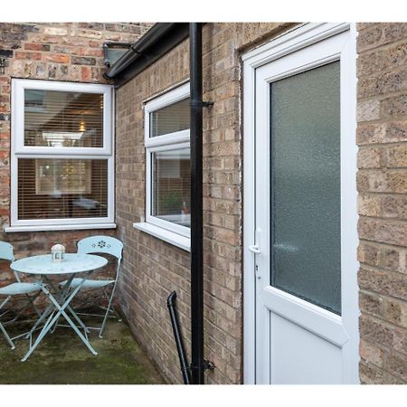 Beautiful 2 Bed With Free Parking - Pass The Keys Apartment York Exterior foto