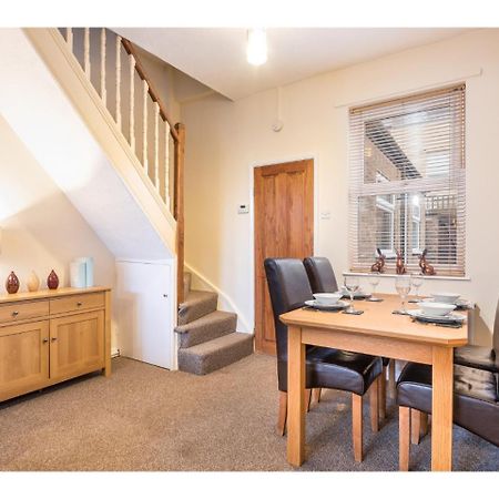 Beautiful 2 Bed With Free Parking - Pass The Keys Apartment York Exterior foto