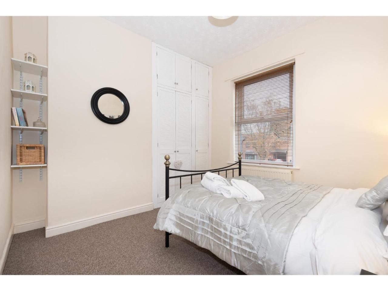 Beautiful 2 Bed With Free Parking - Pass The Keys Apartment York Exterior foto