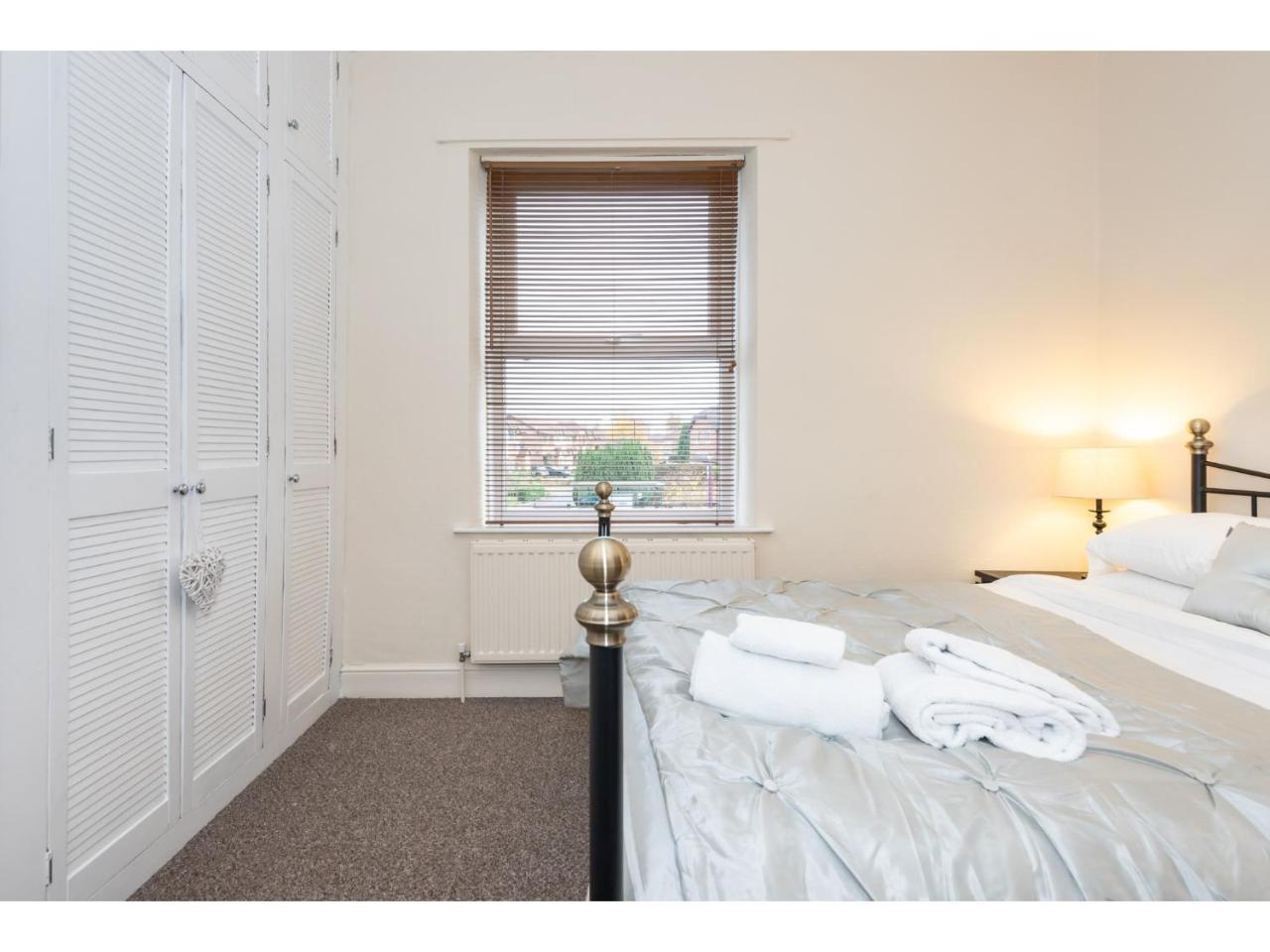 Beautiful 2 Bed With Free Parking - Pass The Keys Apartment York Exterior foto